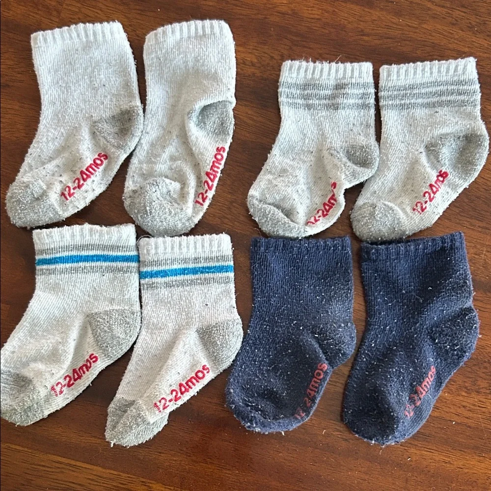 FREE Infant Socks Set